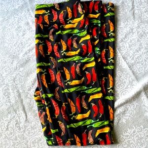 LULAROE pepper leggings one size EUC